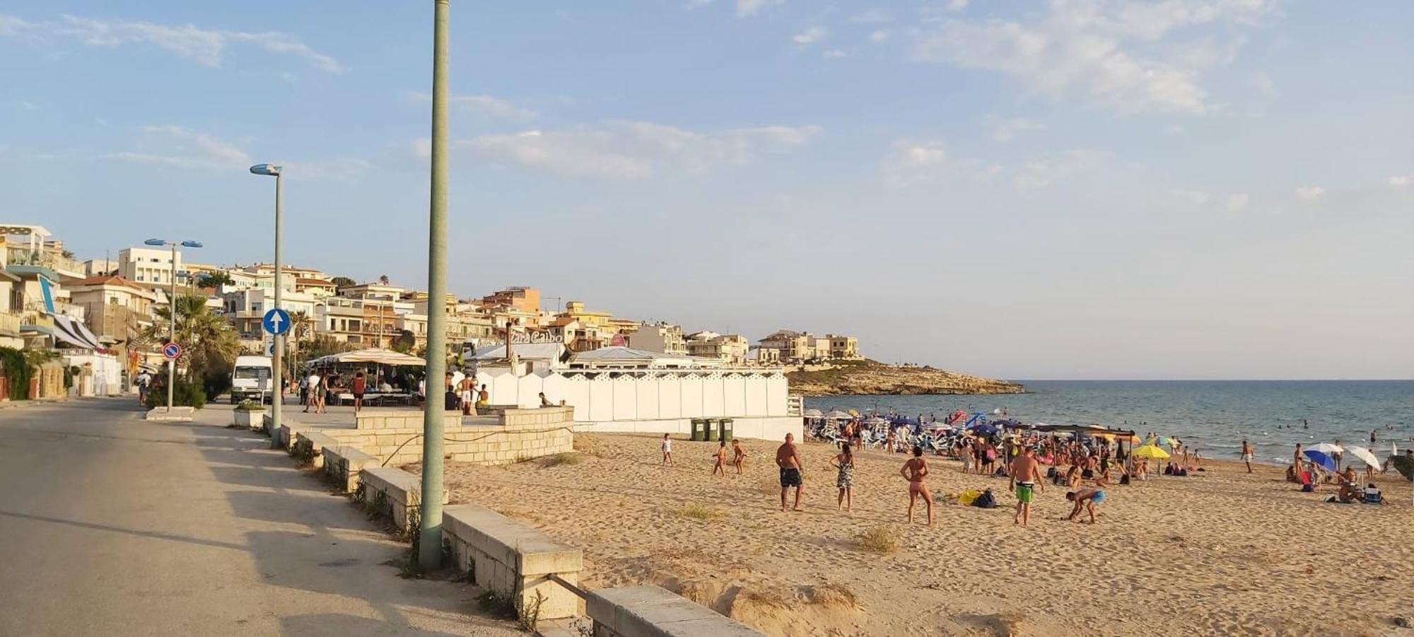 فيلا Casa Fronte Mare Puro Relax Cava dʼAliga المظهر الخارجي الصورة