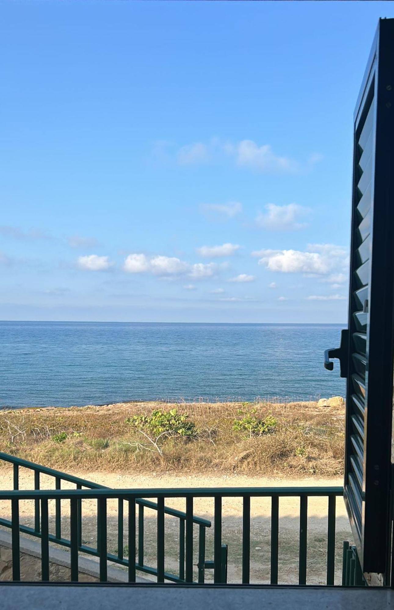 فيلا Casa Fronte Mare Puro Relax Cava dʼAliga المظهر الخارجي الصورة