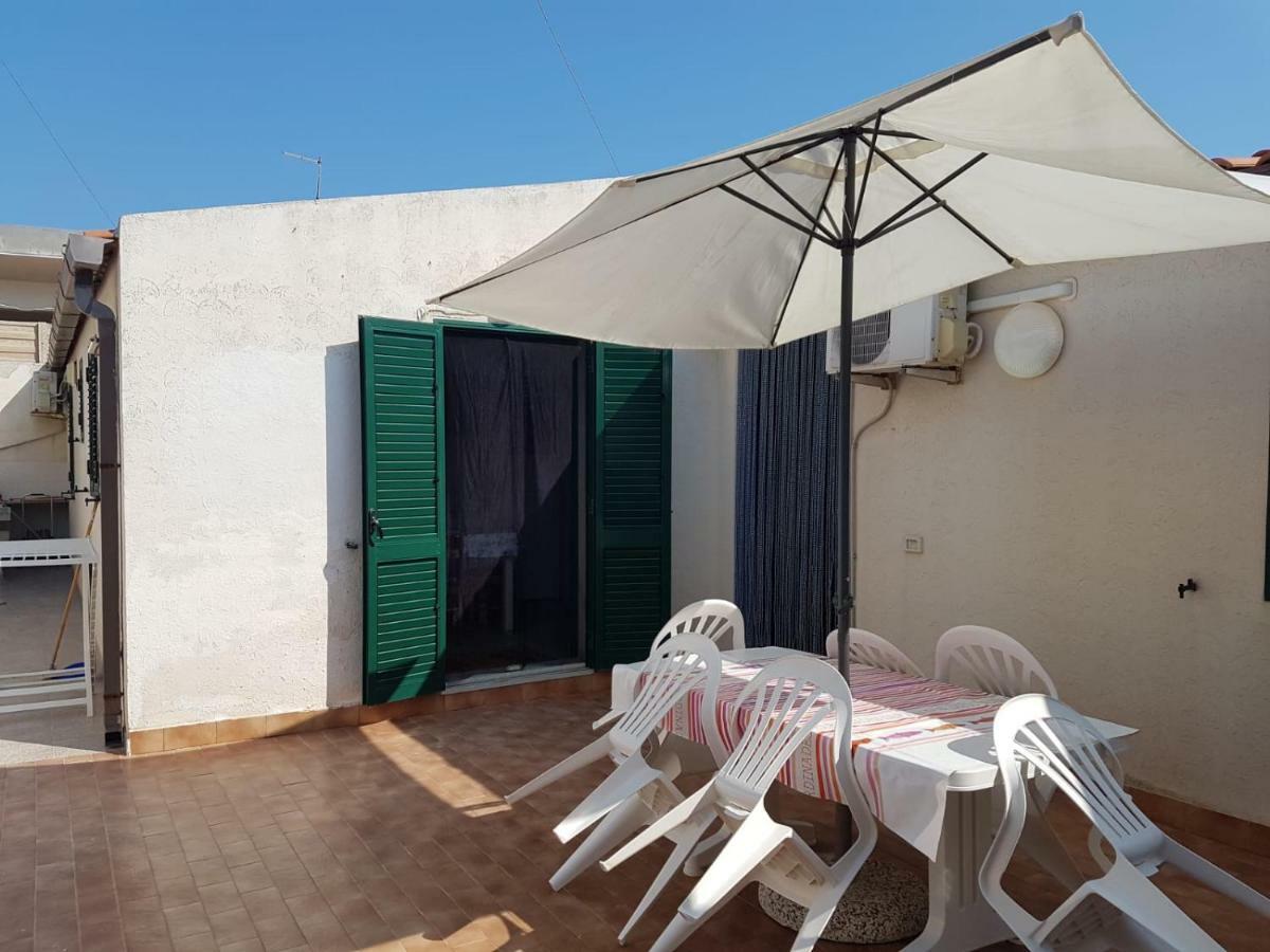 فيلا Casa Fronte Mare Puro Relax Cava dʼAliga المظهر الخارجي الصورة