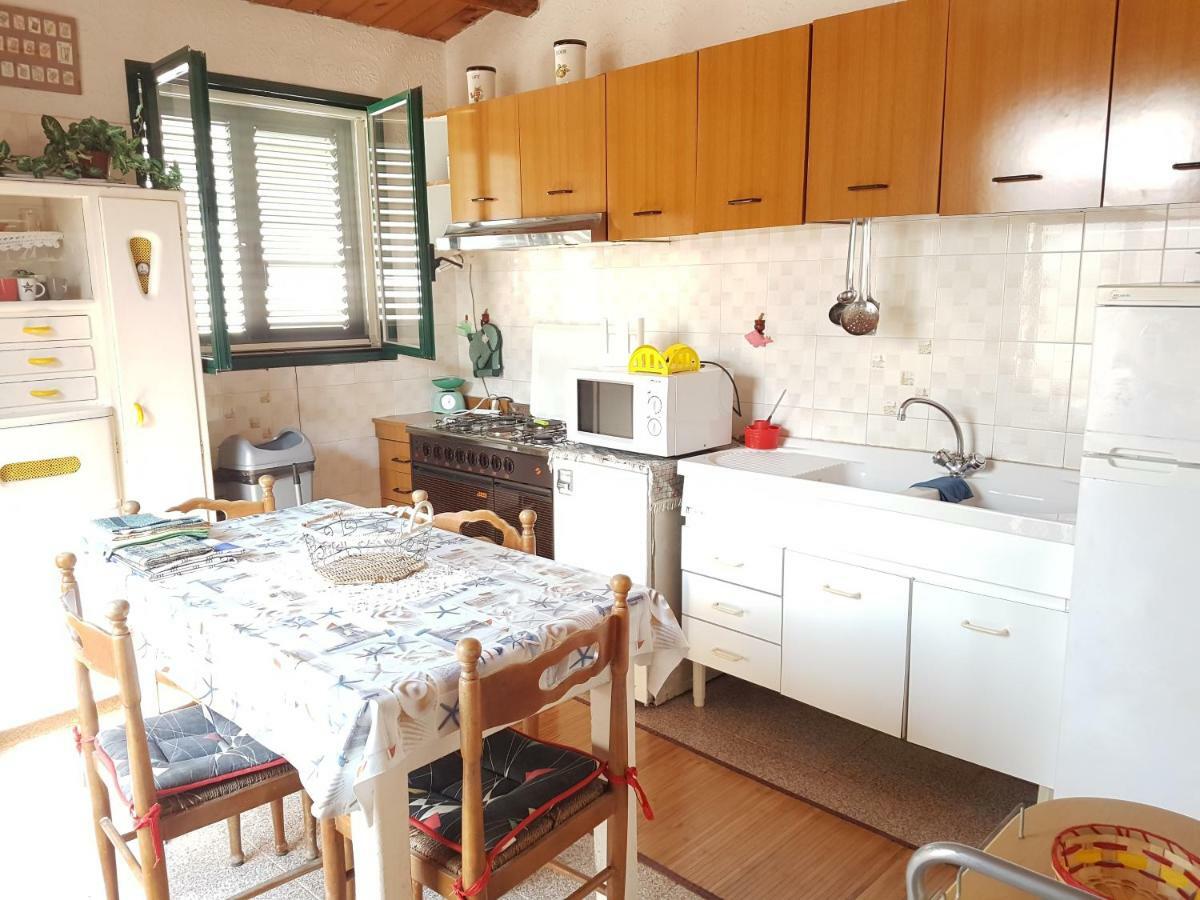 فيلا Casa Fronte Mare Puro Relax Cava dʼAliga المظهر الخارجي الصورة
