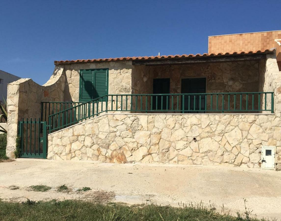 فيلا Casa Fronte Mare Puro Relax Cava dʼAliga المظهر الخارجي الصورة